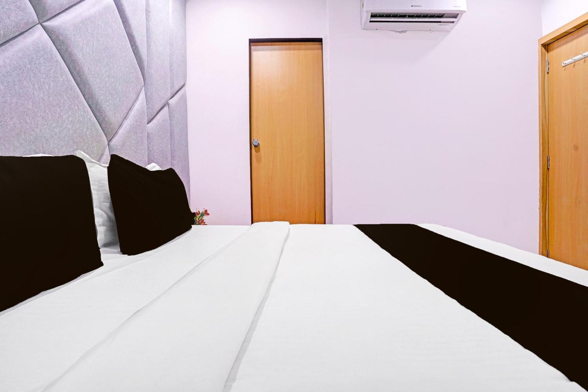אחמדאבאד Hotel O Patang 24 מראה חיצוני תמונה