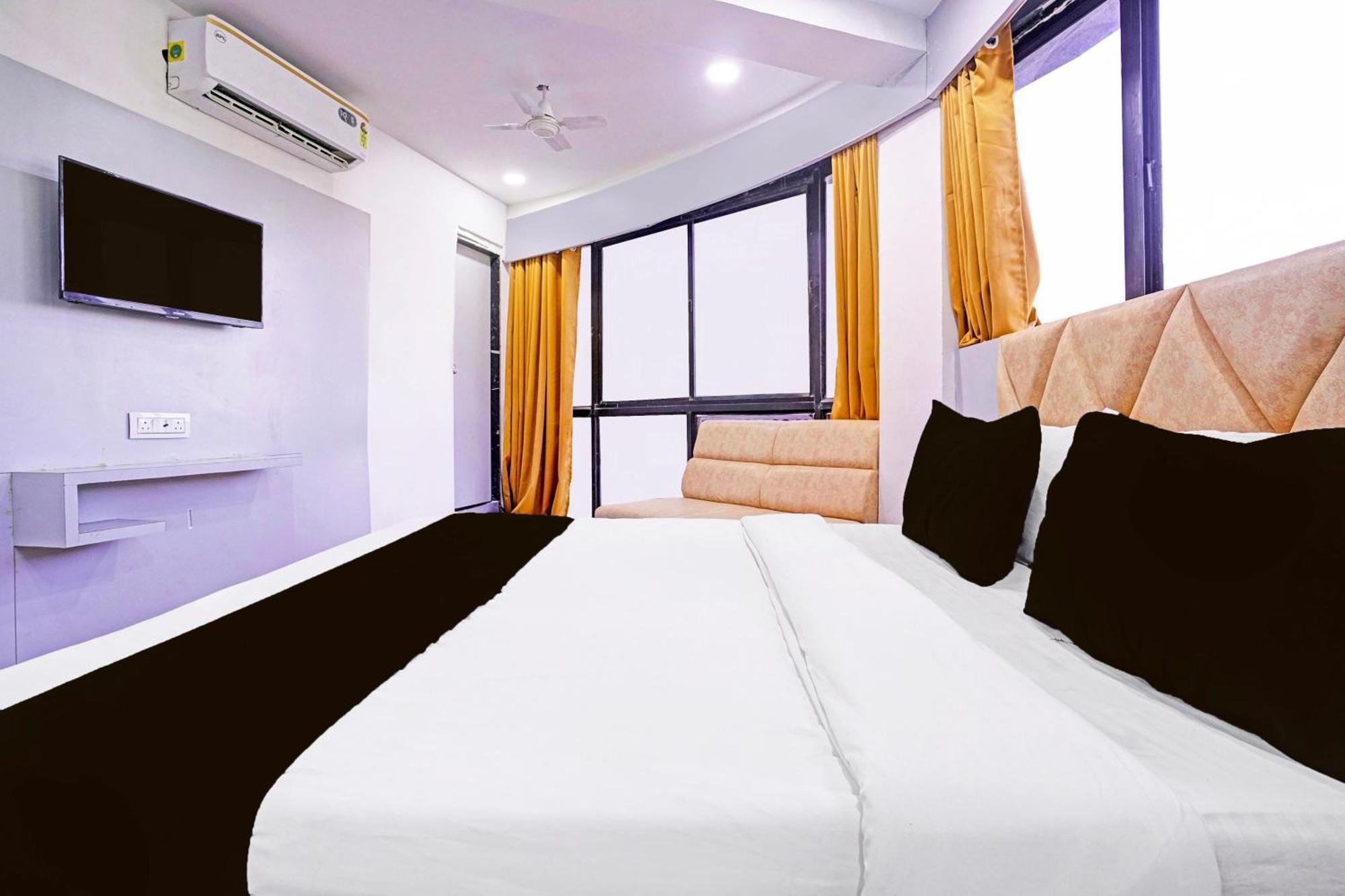 אחמדאבאד Hotel O Patang 24 מראה חיצוני תמונה